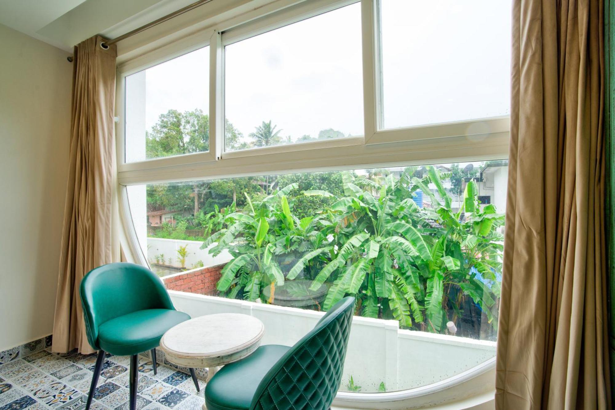 Hotel Goa Courtyard By The Porto Arpora Baga Exterior foto